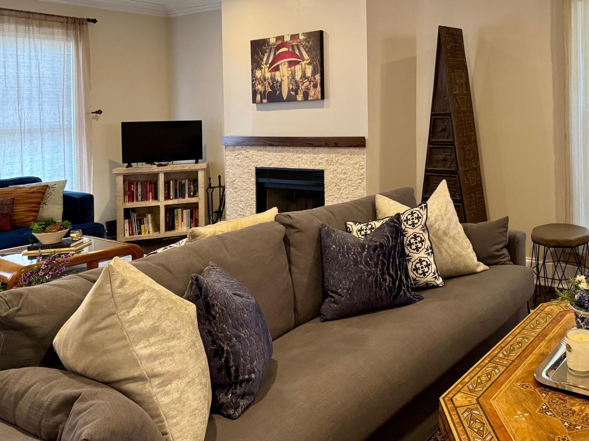 3 Bedroom Spacious Home In Ideal Location W Free Parking Back Yard Pets Welcome Chicago Eksteriør bilde